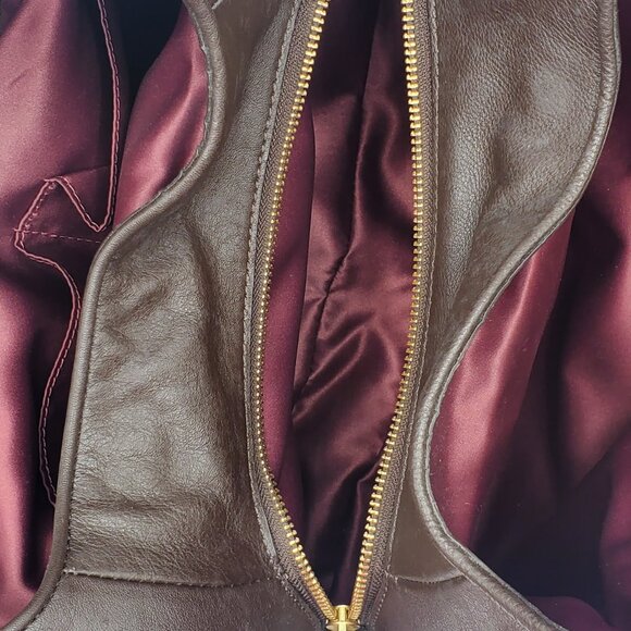 Women's Hallie Signature C fabric and Leather Shoulder Bag - Picture 5 of 11